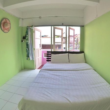 Aparthotel Better House 佰特客栈 Chiang Mai Zewnętrze zdjęcie