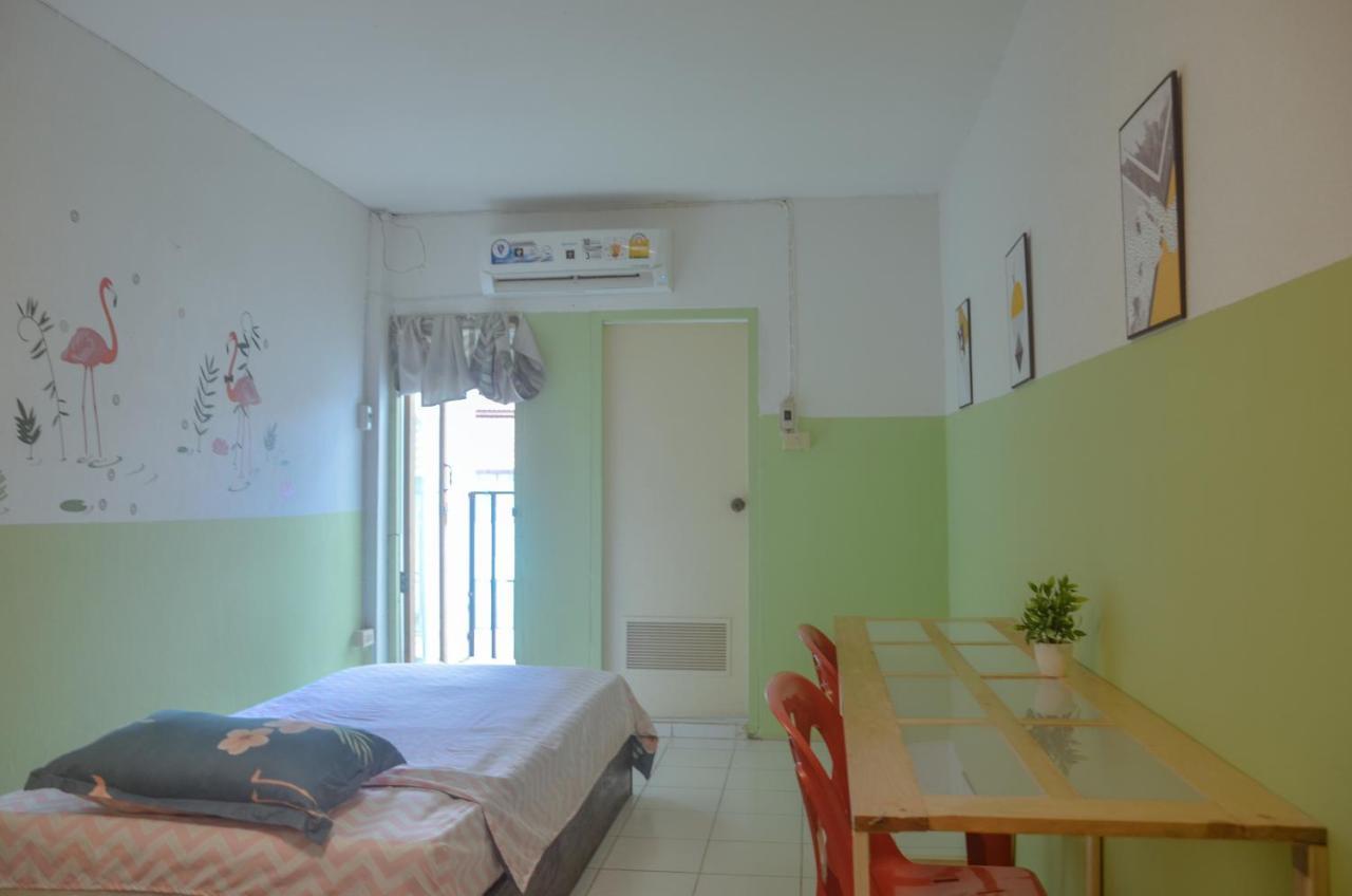 Aparthotel Better House 佰特客栈 Chiang Mai Zewnętrze zdjęcie