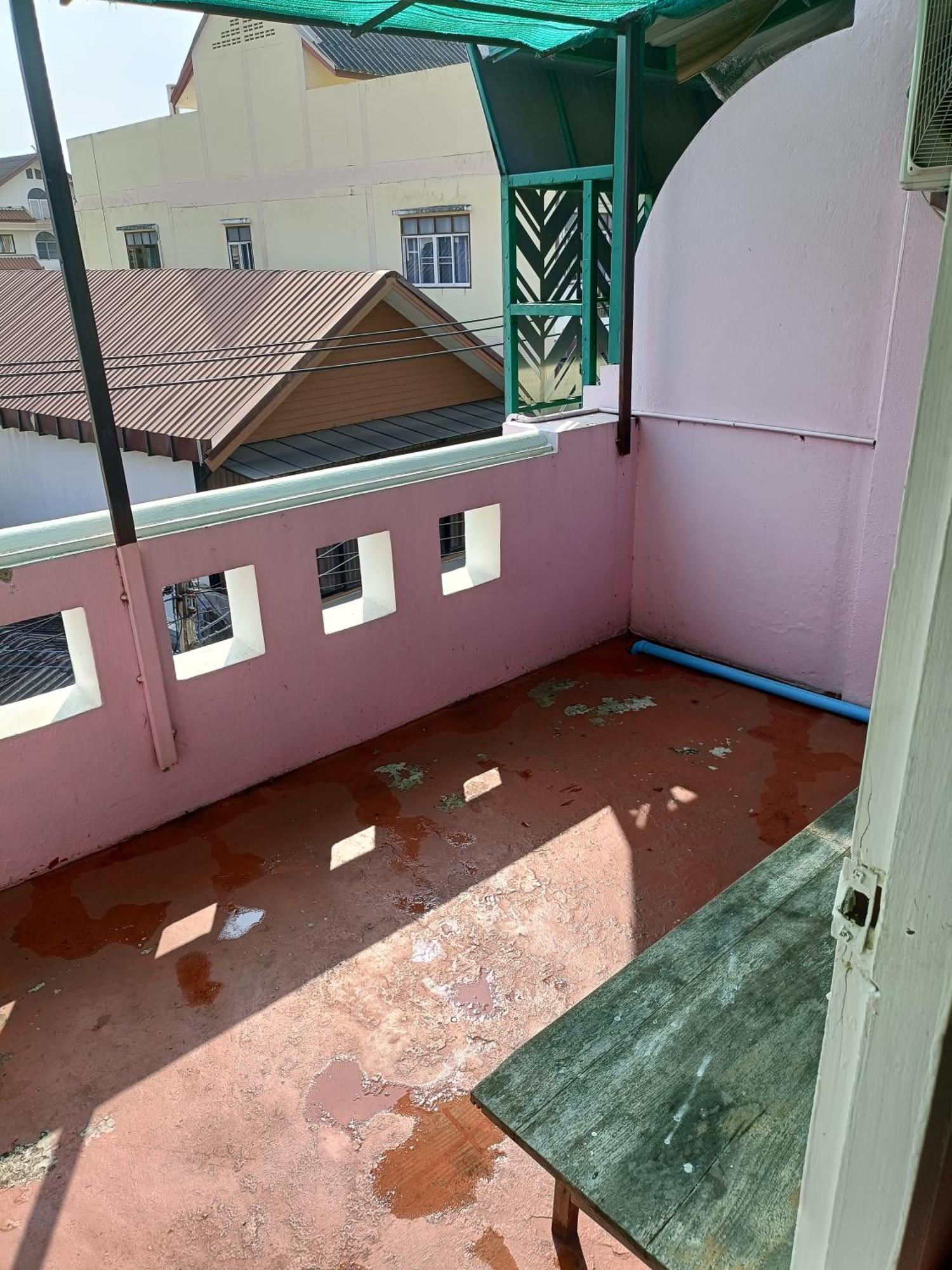 Aparthotel Better House 佰特客栈 Chiang Mai Zewnętrze zdjęcie