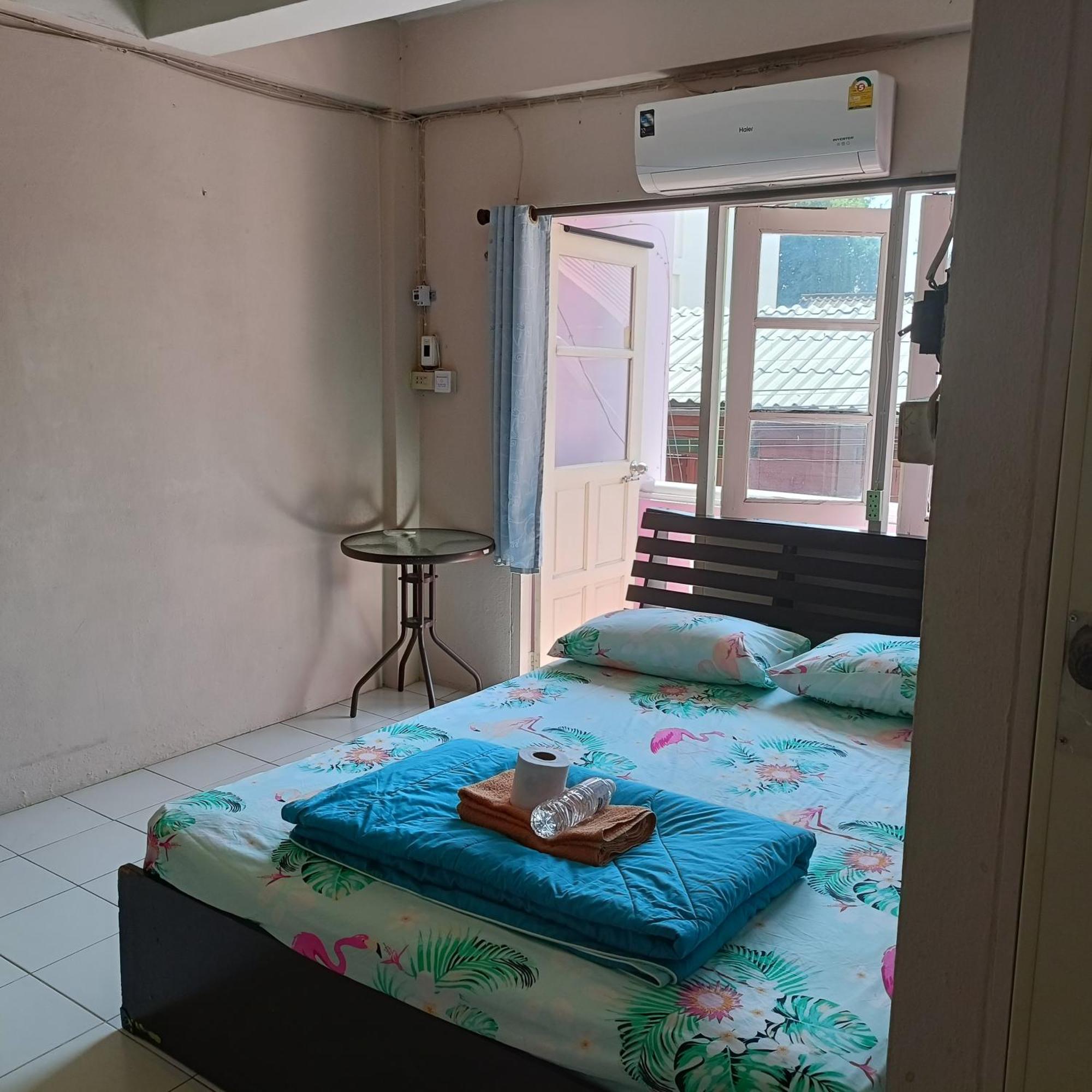 Aparthotel Better House 佰特客栈 Chiang Mai Zewnętrze zdjęcie