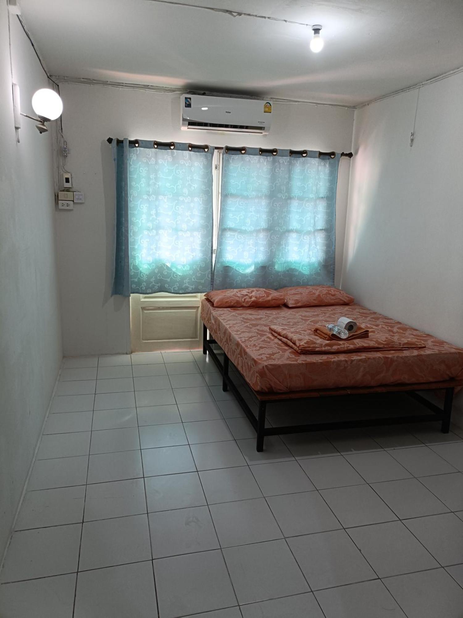 Aparthotel Better House 佰特客栈 Chiang Mai Zewnętrze zdjęcie